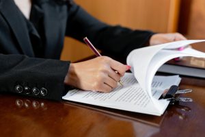 Konsultacja z ekspertem – prawnik prawo budowlane Łódź wyjaśnia formalności.